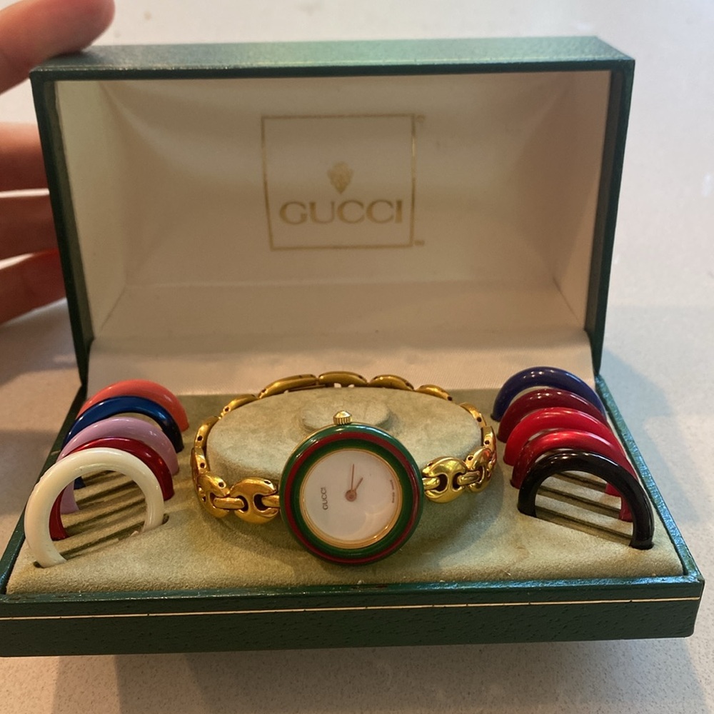 Gucci Gold Chain Watch 7” - Picture 4 of 8